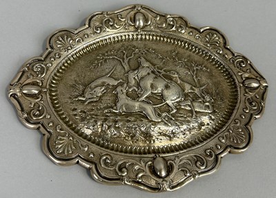 Lot 51 - A VICTORIAN SILVER DISH WITH REPOUSSE...