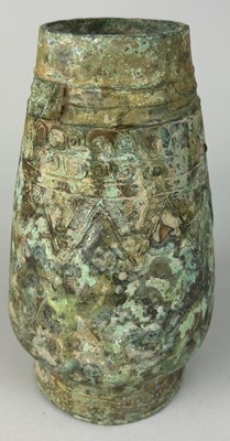 Lot 7 - A CHINESE ARCHAIC STYLE BRONZE VERDIGRIS ARROW...