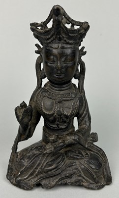 Lot 13 - A LATE MING DYNASTY 17TH CENTURY BRONZE FIGURE...