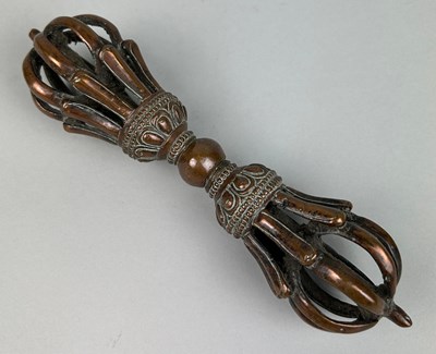 Lot 28 - A 19TH CENTURY TIBETAN BRONZE OR COPPER...