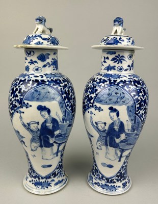 Lot 55 - A PAIR OF 19TH CENTURY CHINESE BLUE AND WHITE...