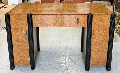 Lot 621 - A LARGE AND IMPRESSIVE ART DECO BIEDERMEIER OR BIRDS EYE MAPLE CONSOLE TABLE OR DRINKS CABINET