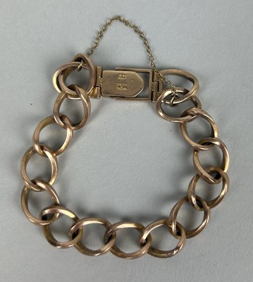 Lot 16 - A CHINESE 14CT GOLD BRACELET