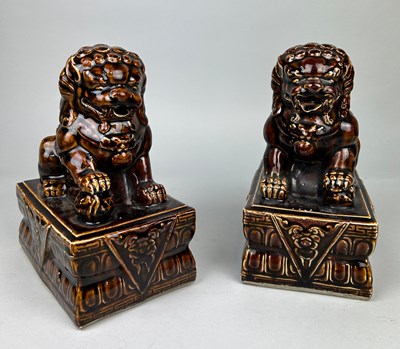 Lot 31 - A PAIR OF BROWN GLAZED FOO DOGS (2), 

25cm x...