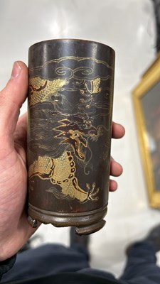 Lot 39 - A COLLECTION OF CHINESE ITEMS TO INCLUDE A...