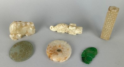 Lot 44 - A COLLECTION OF ARCHAIC STYLE JADE AND STONE...