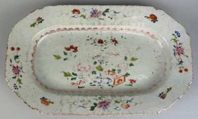 Lot 58 - A CHINESE QIANLONG PERIOD EXPORT SERVING DISH,...