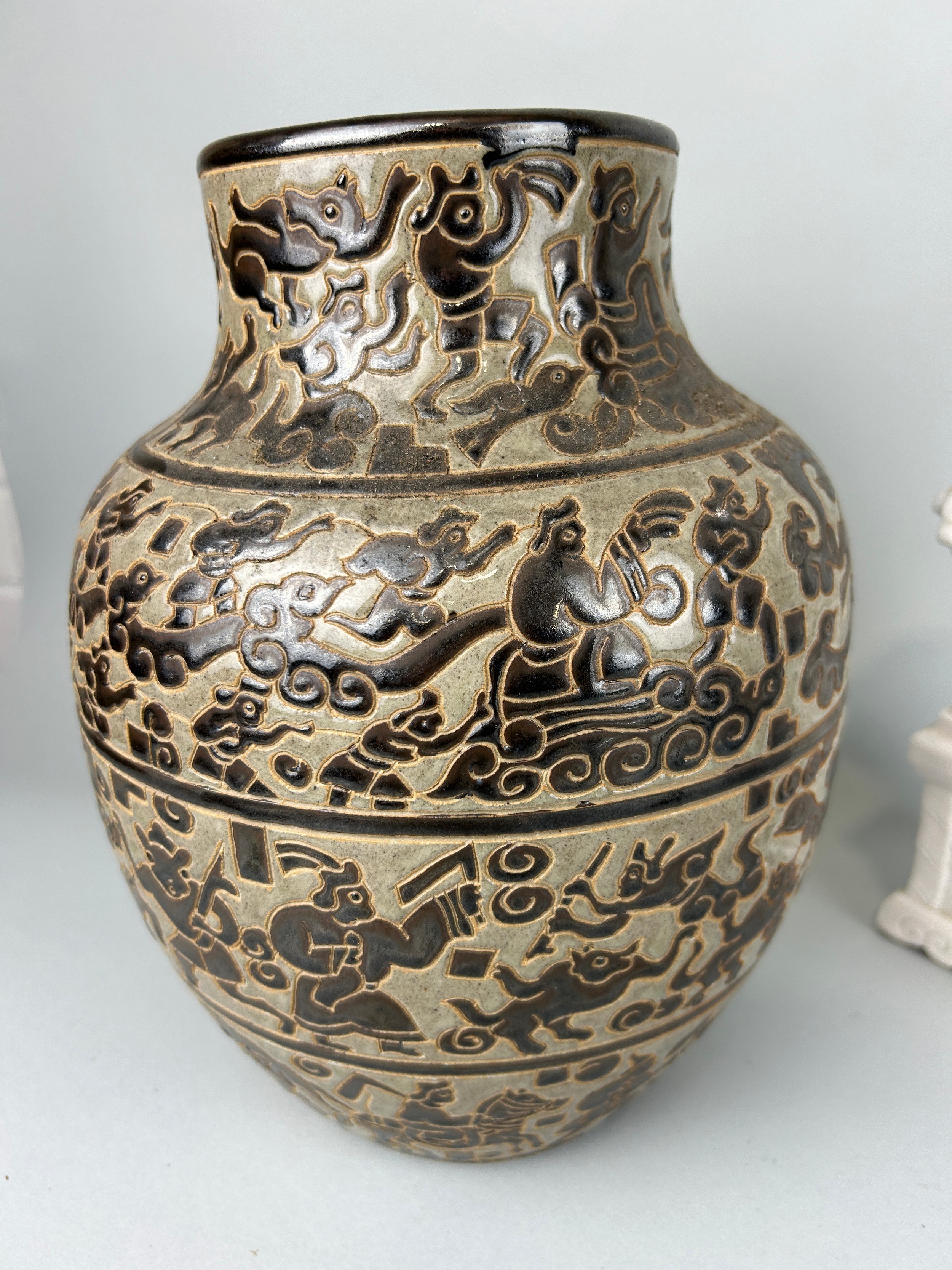 Chinese Collection Lot 72 - A MIXED COLLECTION OF CHINESE ANTIQUES, To