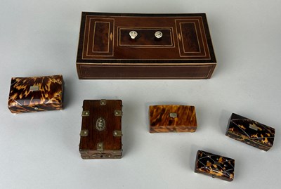 Lot 33 - A COLLECTION OF SMALL TORTOISESHELL WOODEN...