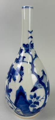 Lot 48 - A 19TH CENTURY CHINESE BLUE AND WHITE SPILL...