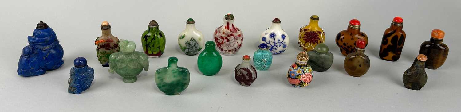 Lot 57 - A COLLECTION TWENTY CHINESE SNUFF BOTTLES TO...