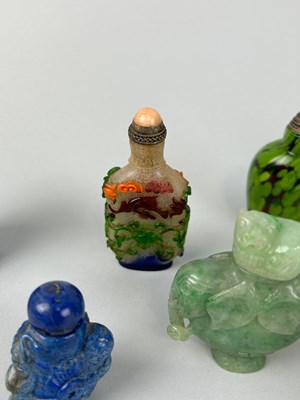 Lot 57 - A COLLECTION TWENTY CHINESE SNUFF BOTTLES TO...