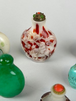 Lot 57 - A COLLECTION TWENTY CHINESE SNUFF BOTTLES TO...