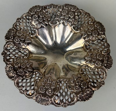 Lot 125 - A SILVER DISH MARKED FOR WILLIAM DEVENPORT,...