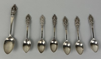 Lot 145 - A SET OF SEVEN THAI STERLING SILVER SPOONS,...