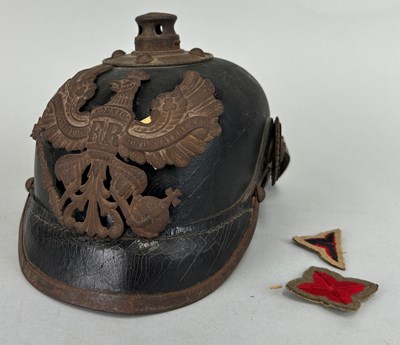 Lot 180 - A WORLD WAR I GERMAN LEATHER PICKELHAUBE...