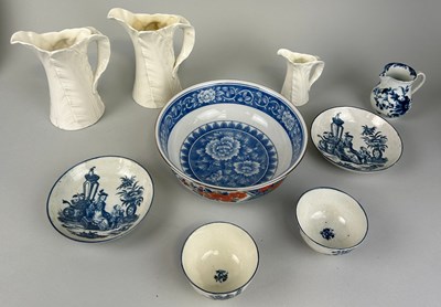 Lot 529 - A MIXED COLLECTION OF CERAMICS TO INCLUDE A...