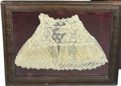 Lot 547 - A FRAGMENT OF 19TH CENTURY BRUSSELS LACE,...