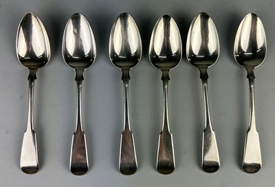 Lot 34 - A SET OF SIX SILVER GEORGE II SILVER DESSERT...