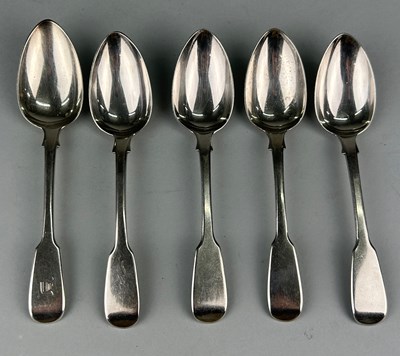 Lot 35 - A SET OF FIVE SILVER GEORGE IV DESSERT SPOONS...