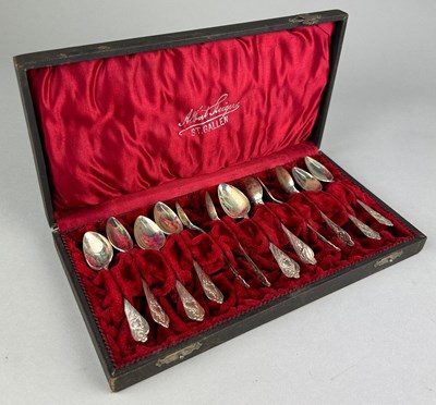 Lot 43 - A SET OF TWELVE SILVER TEASPOONS ALBERT...