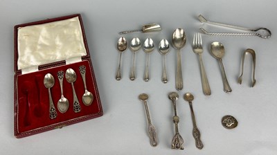 Lot 50 - A COLLECTION OF SILVER TEA SPOONS AND OTHER...