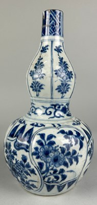 Lot 123 - A CHINESE MING DYNASTY WANLI PERIOD...